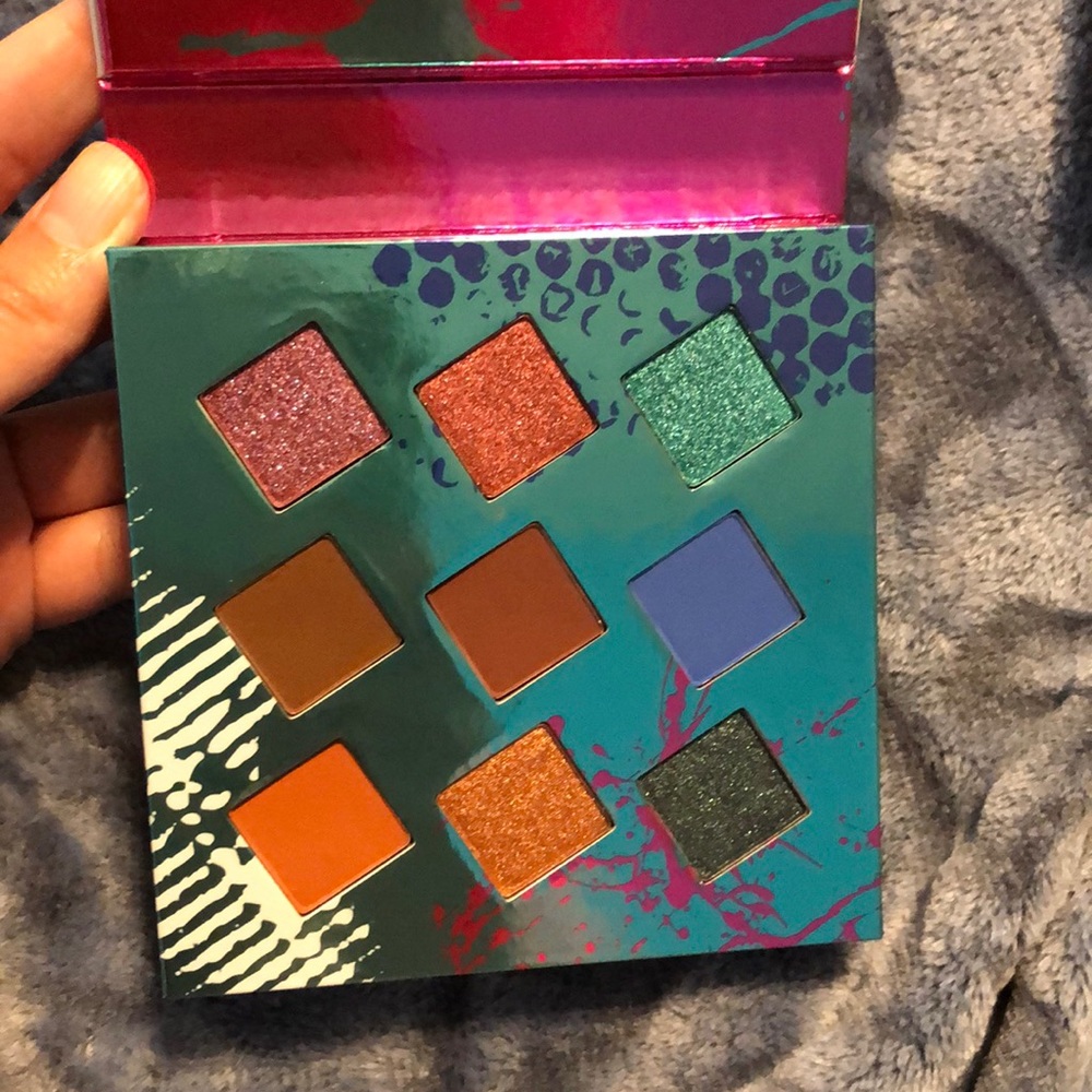 Hank & Henry- Living in color palette